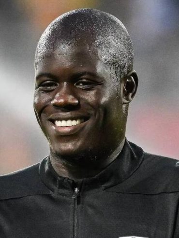 Malang Sarr suscite un intérêt grandissant à l’étranger à l’approche de la fin de son contrat avec le RC Lens.