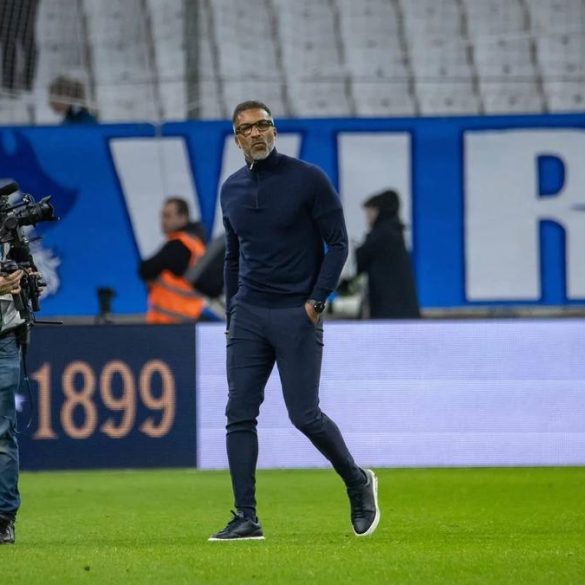Habib Beye aurait été proposé au Paris FC alors que son avenir à Marseille suscite déjà des interrogations.