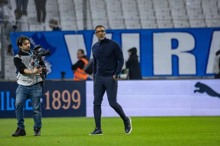 Habib Beye aurait été proposé au Paris FC alors que son avenir à Marseille suscite déjà des interrogations.