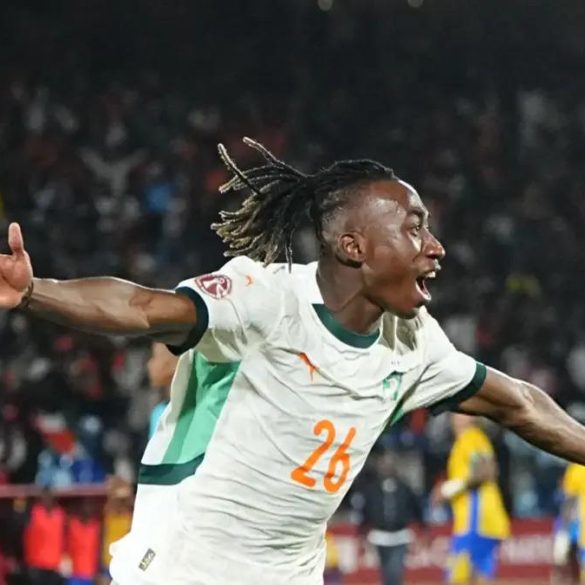 Yan Diomandé figure parmi les profils suivis par Newcastle en cas de départ d’Anthony Gordon.