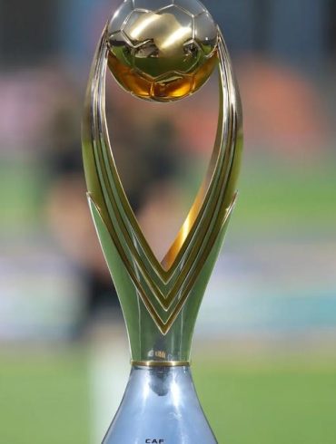 La finale de la Ligue des champions de la CAF opposera les Mamelodi Sundowns au FAR Rabat.