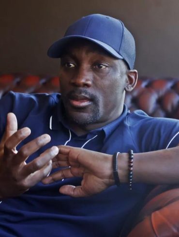 Shabani Nonda a officialisé son retrait de la course à la présidence de la FECOFA.