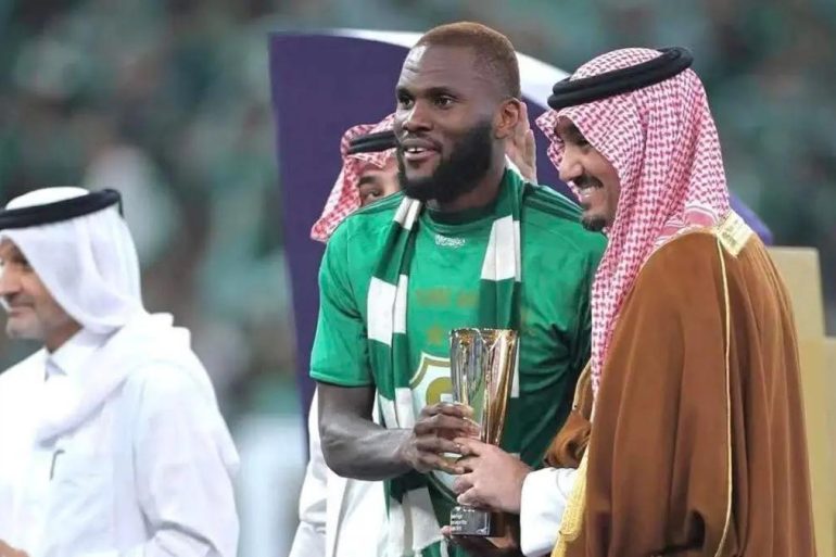 Franck Kessié a été élu meilleur joueur des finales de la Ligue des champions asiatique 2026 après le sacre d’Al Ahli.