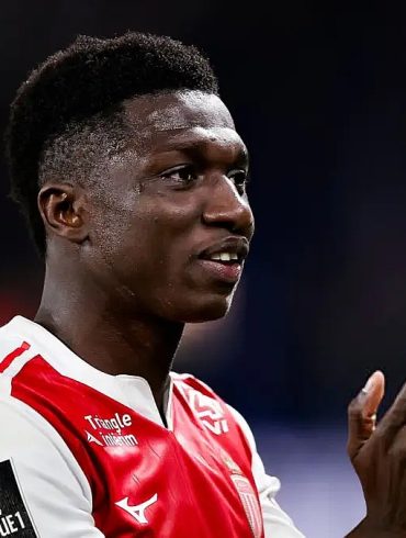 Lamine Camara est suivi de près par plusieurs clubs de Premier League avant le prochain mercato.