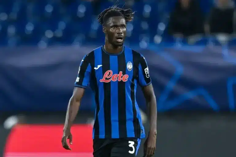 Odilon Kossounou est sorti sur blessure avec l’Atalanta, à quelques semaines de la Coupe du monde.