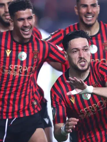 L’USM Alger bat le Zamalek 1-0 en finale aller de la Coupe de la CAF.