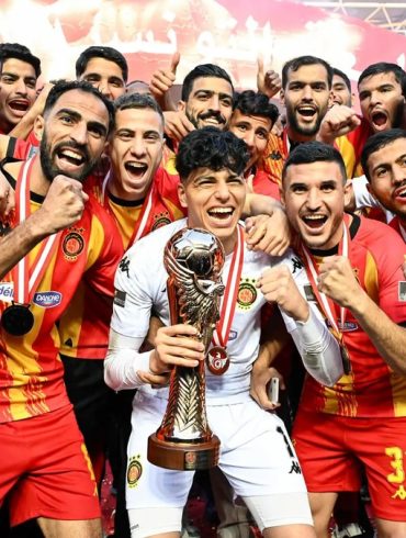 L’Espérance de Tunis célèbre son sacre en Coupe de Tunisie après sa victoire face à Zarzis.