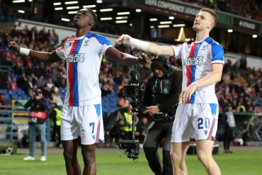 Ismaïla Sarr confirme son immense campagne européenne avec Crystal Palace en Conference League.