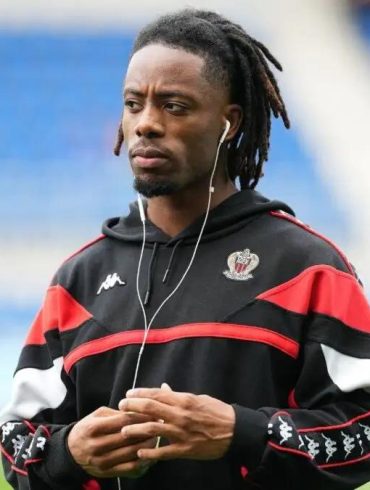 Elye Wahi suscite déjà des convoitises alors que son avenir à Nice reste incertain.