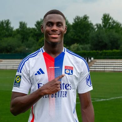 Lamine Camara, Moussa Niakhaté et Mamadou Sangaré sont les trois finalistes du Prix Marc-Vivien Foé 2026.