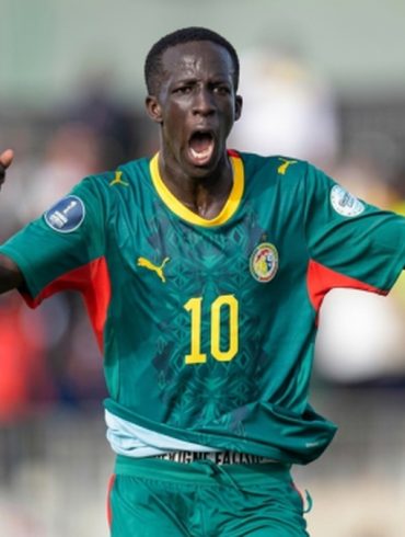 Seydina Ousmane Gueye s’engage avec Lyn 1896 après sa formation à l’Académie Mawade Wade.