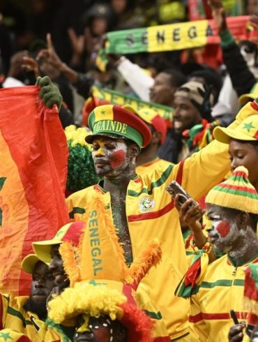 Le roi du Maroc Mohammed VI a gracié les supporters sénégalais détenus après la finale de la CAN 2025.