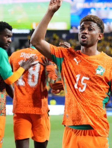Amad Diallo célèbre la victoire de la Côte d’Ivoire face à l’Équateur.: