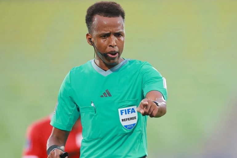 Omar Abdulkadir Artan dirigera la Supercoupe d’Europe 2026 entre le PSG et Aston Villa à Salzbourg.