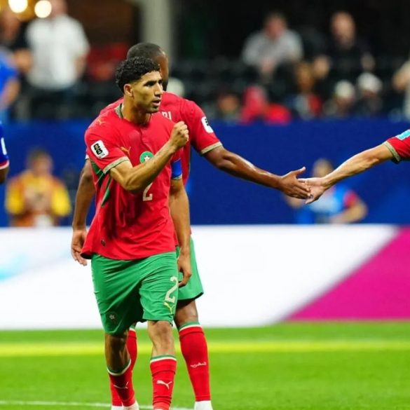 Un possible choc entre les Pays-Bas et le Maroc se dessine en seizièmes de finale.