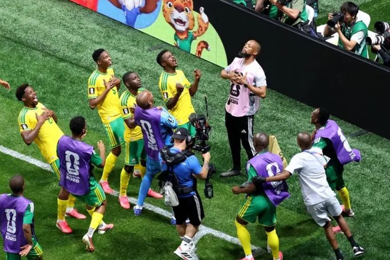 Teboho Mokoena a inscrit un but chargé d’émotion avec l’Afrique du Sud.