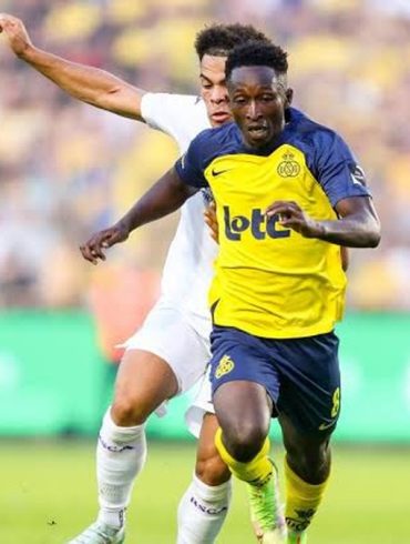 Lazare Amani s’engage avec le Cercle Bruges pour deux saisons.
