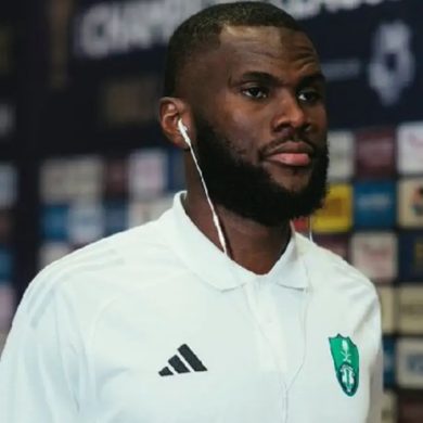 Franck Kessié pourrait quitter Al-Ahli et viser un retour en Serie A.