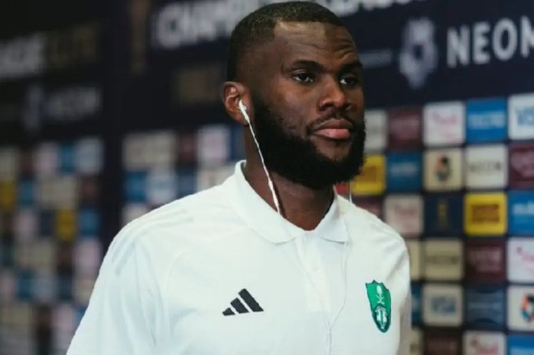 Franck Kessié pourrait quitter Al-Ahli et viser un retour en Serie A.