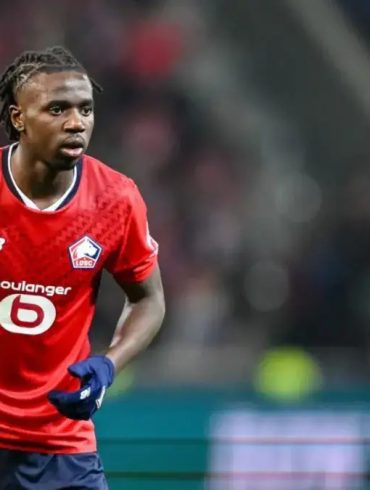 Ngal’ayel Mukau attire l’attention de plusieurs clubs anglais après sa belle saison avec le LOSC.