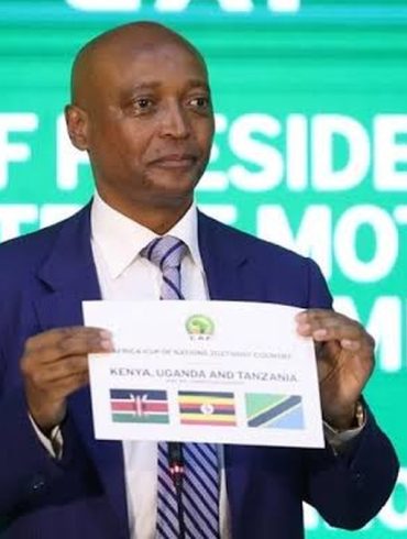 Patrice Motsepe, président de la CAF, au cœur de la confusion concernant le nombre de participants à la CAN 2027.