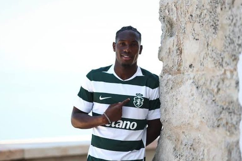 Ibrahima Ba quitte le FC Famalicão et s’engage officiellement avec le Sporting CP jusqu’en 2031.