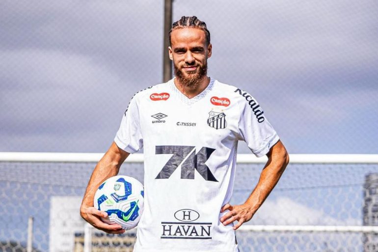 Billal Brahimi fait son retour au Mans FC après son passage au Brésil.