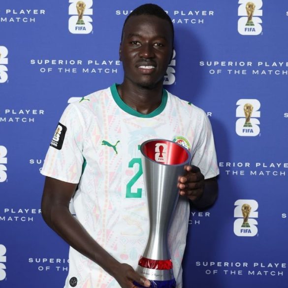 Pape Gueye annonce une pause avec la sélection sénégalaise après l’élimination face à la Belgique.
