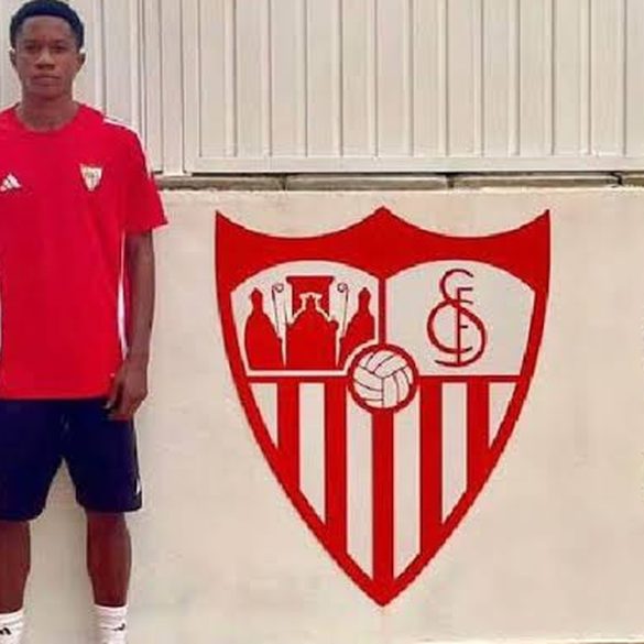 Emmanuel Abrokwa va rejoindre le Séville FC avec un contrat jusqu’en 2029.