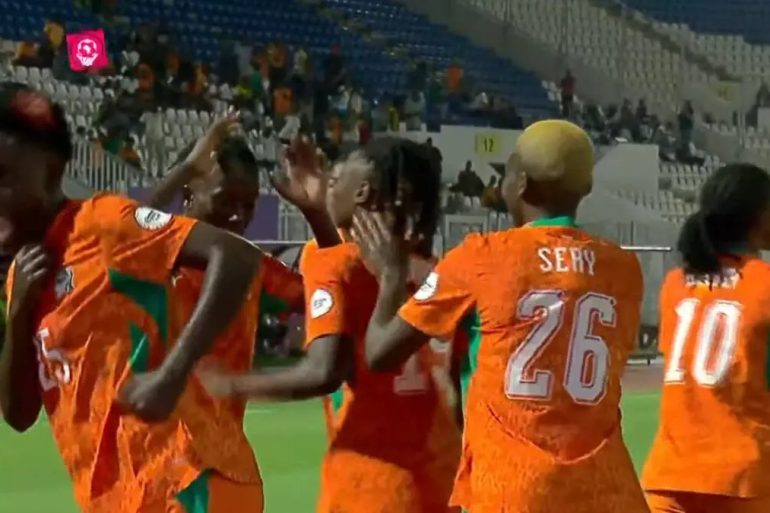 Les Éléphantes de Côte d’Ivoire célèbrent leur large victoire contre le Burkina Faso pour leur entrée dans la CAN féminine 2026.