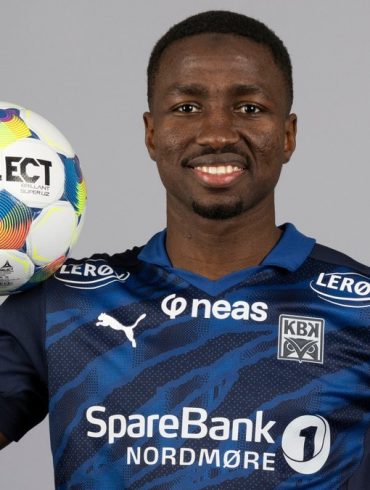 Mustapha Isah Ubandoma quitte Kristiansund BK et signe pour trois saisons avec la RAAL La Louvière.