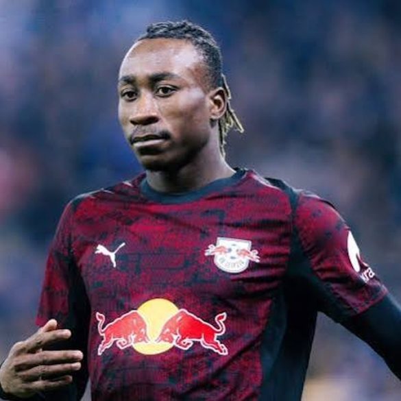 L’avenir de Yan Diomandé reste incertain malgré l’intérêt de plusieurs grands clubs européens.