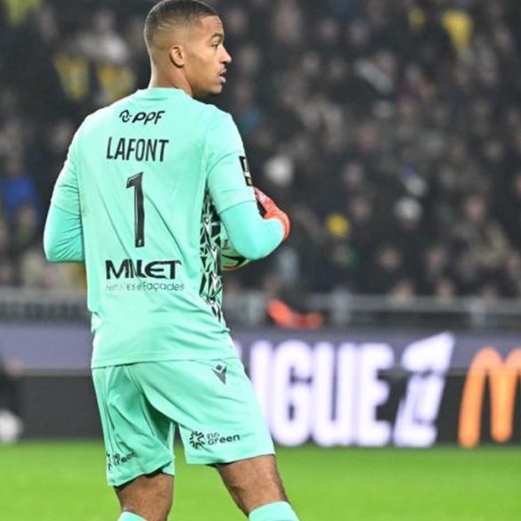 De retour de prêt, Alban Lafont n’entre plus dans les plans prioritaires du FC Nantes.