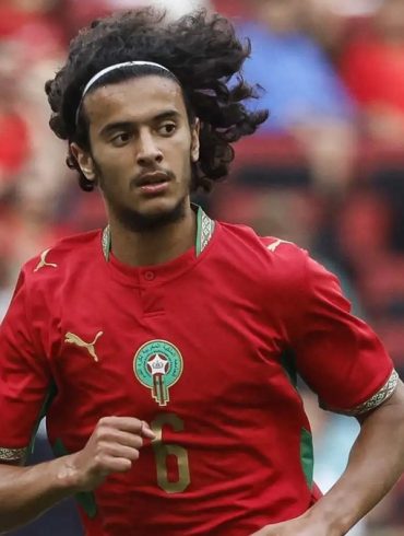 Ayyoub Bouaddi se rapproche de Manchester City après avoir donné son accord au club anglais.