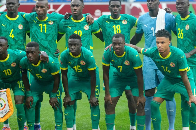 La Fédération sénégalaise a renvoyé le chef cuisinier des Lions après une accusation de harcèlement sexuel présumé.