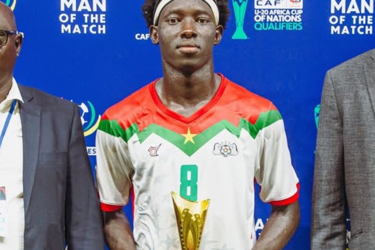 Mohamed Zongo repart à Chelsea après avoir rempli sa mission avec les Étalons U20