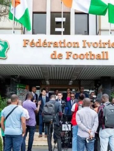 Ibrahim Ernest Diallo, maire de Djékanou, est annoncé comme un possible candidat à la présidence de la FIF.