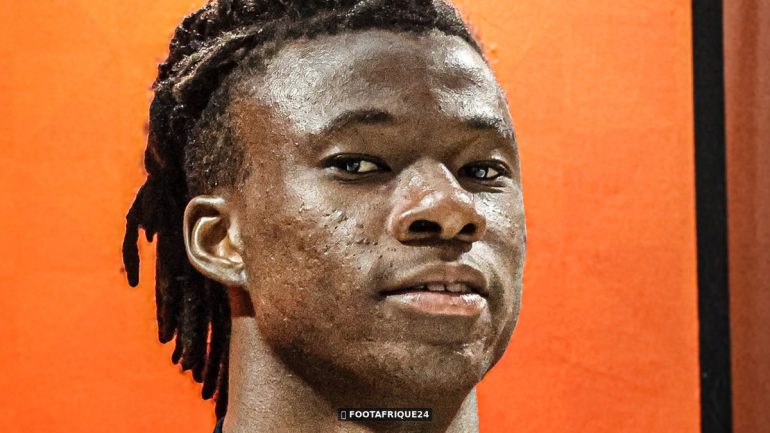 Abdoulaye Yoro file en Écosse