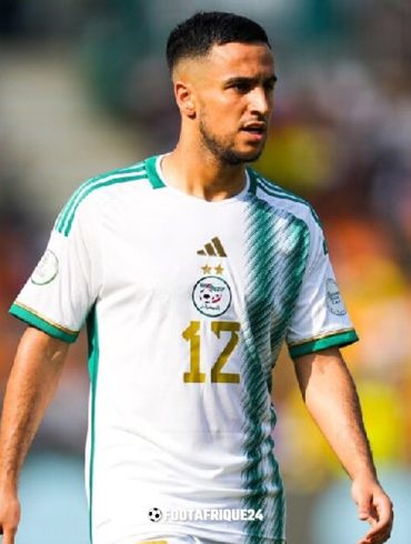 Libre de tout contrat, Adam Ounas représente une option financièrement accessible pour renforcer l’attaque marseillaise.