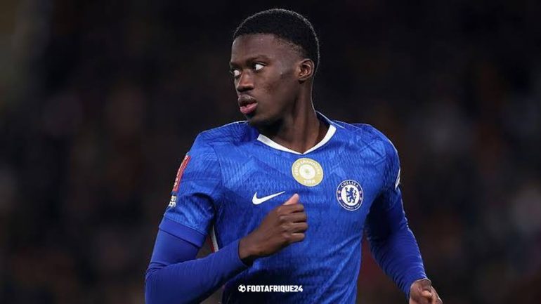 Mamadou Sarr pourrait quitter Chelsea en prêt
