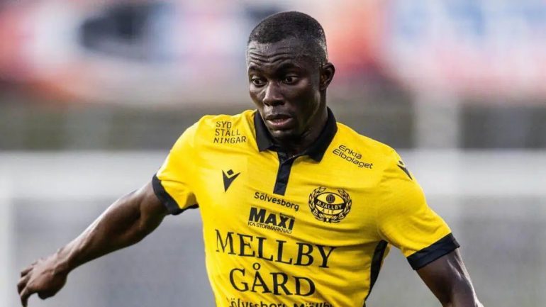 Manneh file au Cercle Bruges