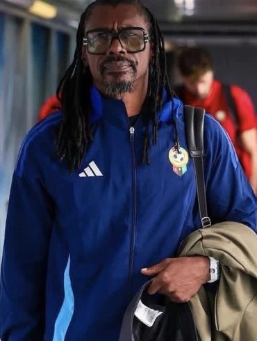 Vladimir Petkovic et Aliou Cissé figurent parmi les entraîneurs proposés pour reprendre la sélection ivoirienne.