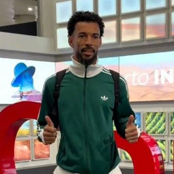 Vozinha a reçu un accueil chaleureux à son arrivée au Chili avant de rejoindre Colo-Colo.