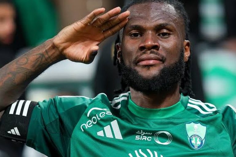 Franck Kessié attend une avancée de la Juventus alors que les discussions se poursuivent avec son entourage.