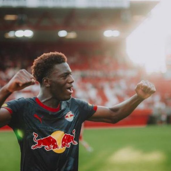 Joane Gadou, Karim Coulibaly et Abdoul Koné figurent parmi les jeunes défenseurs binationaux suivis par les supporters ivoiriens.