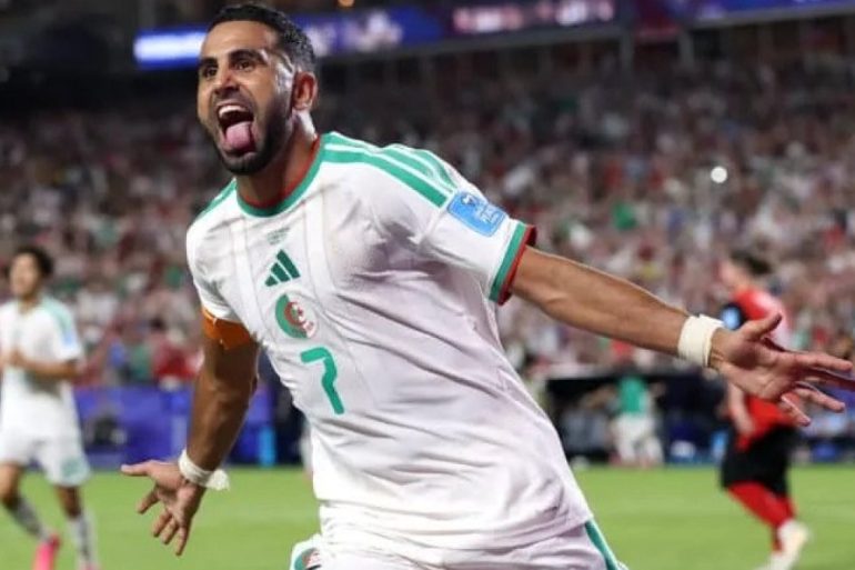 Libre, Riyad Mahrez pourrait choisir de revenir en Europe pour la fin de sa carrière.