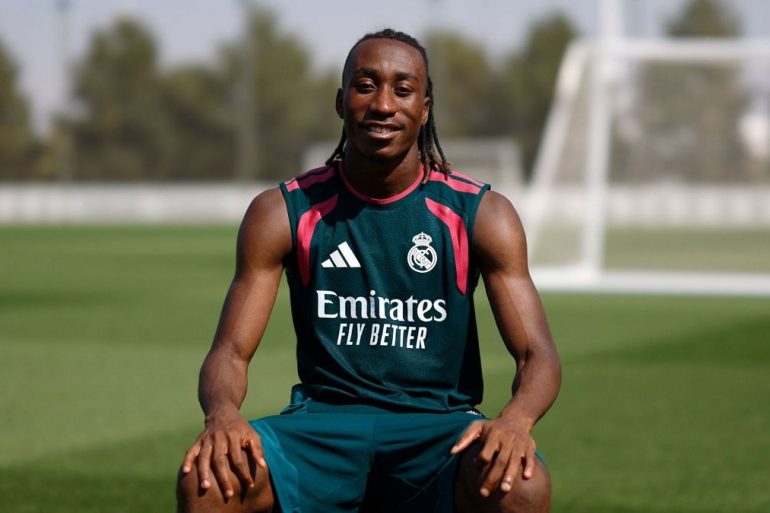 Yan Diomandé lors de ses premiers entraînements sous les couleurs du Real Madrid.