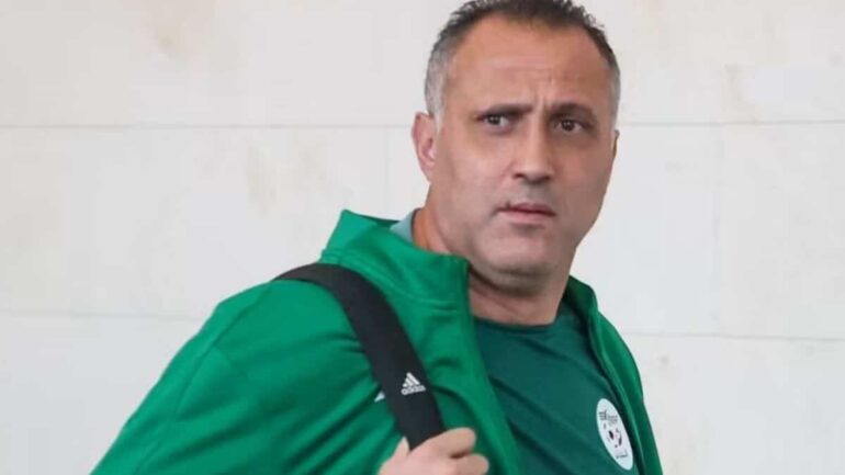 Algérie : Hemdani frappe fort, Aouar écarté dès sa première liste