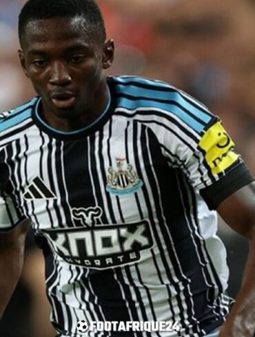 Bazoumana Touré a inscrit son premier but de Premier League lors de la défaite 4-1 de Newcastle à Leeds.