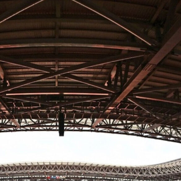 Un stade marocain. Le Maroc est cité parmi les solutions de repli possibles pour la CAN 2027, sans changement officiel d’hôte à ce stade.